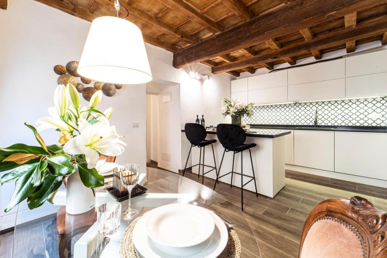 Palazzovilla Historic Building Luxury Suite Φλωρεντία Εξωτερικό φωτογραφία